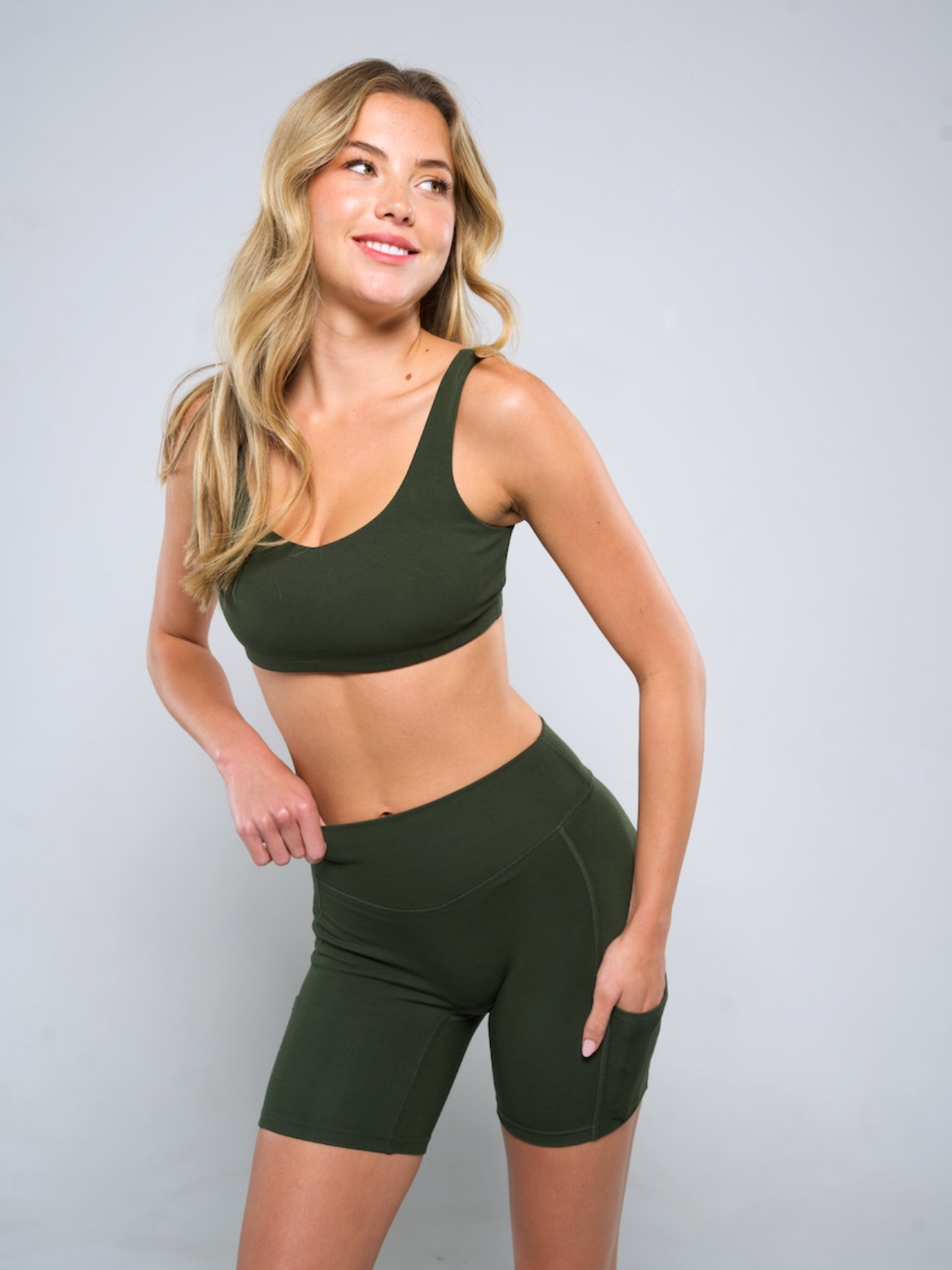 The Flow Bra in Pine